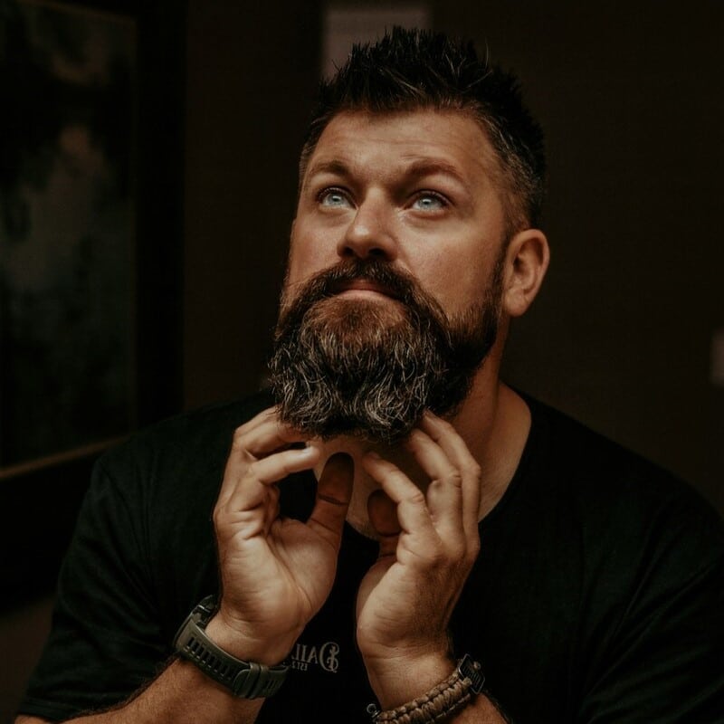 Beard Oils and Balms – Natural Recipes for At-home Beard Care