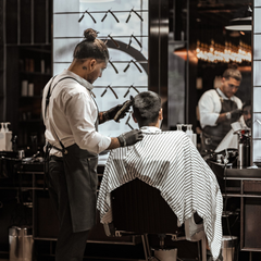 What Your Barber Notices in the First 30 Seconds